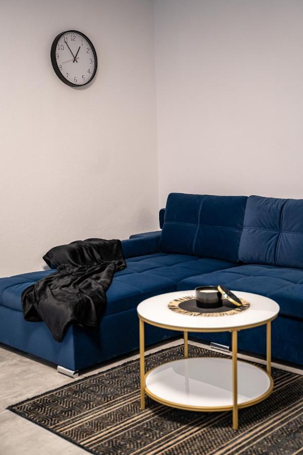 Modern Apartment In Dumbravita Dumbravita  Eksteriør bilde
