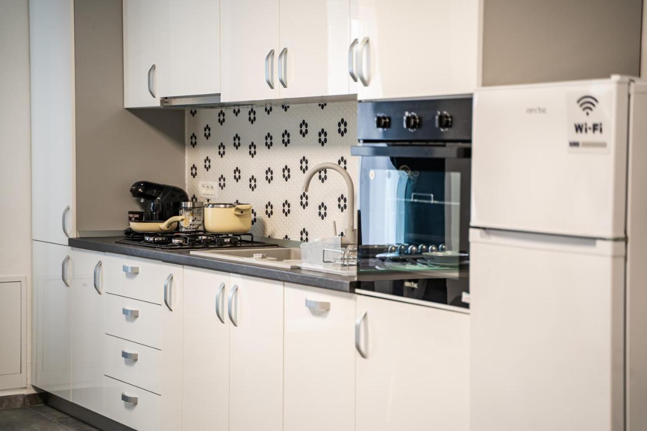 Modern Apartment In Dumbravita Dumbravita  Eksteriør bilde